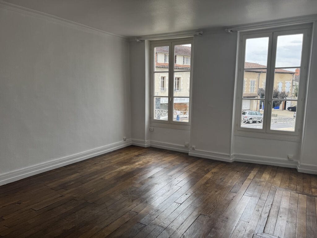 Appartement à vendre, 175m², Montmorillon
