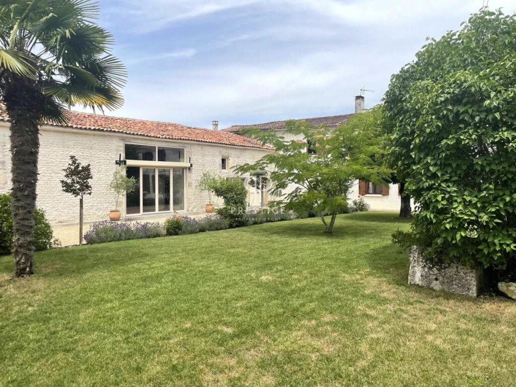 Maison à vendre, 360m², Matha