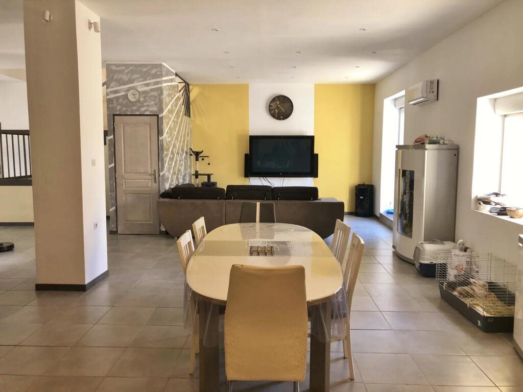 Maison à vendre, 200m², Trèbes
