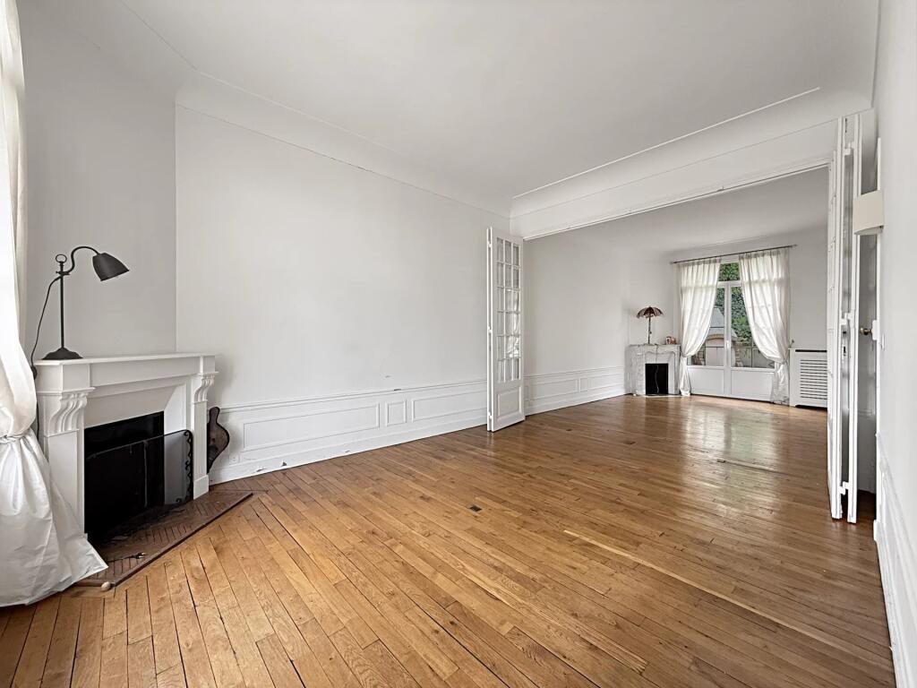 Maison à vendre, 5m², Suresnes