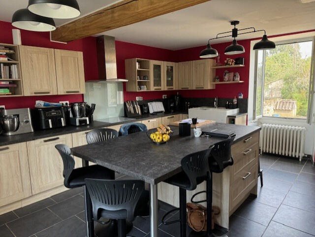 Maison à vendre, 200m², Chapelle-Viviers