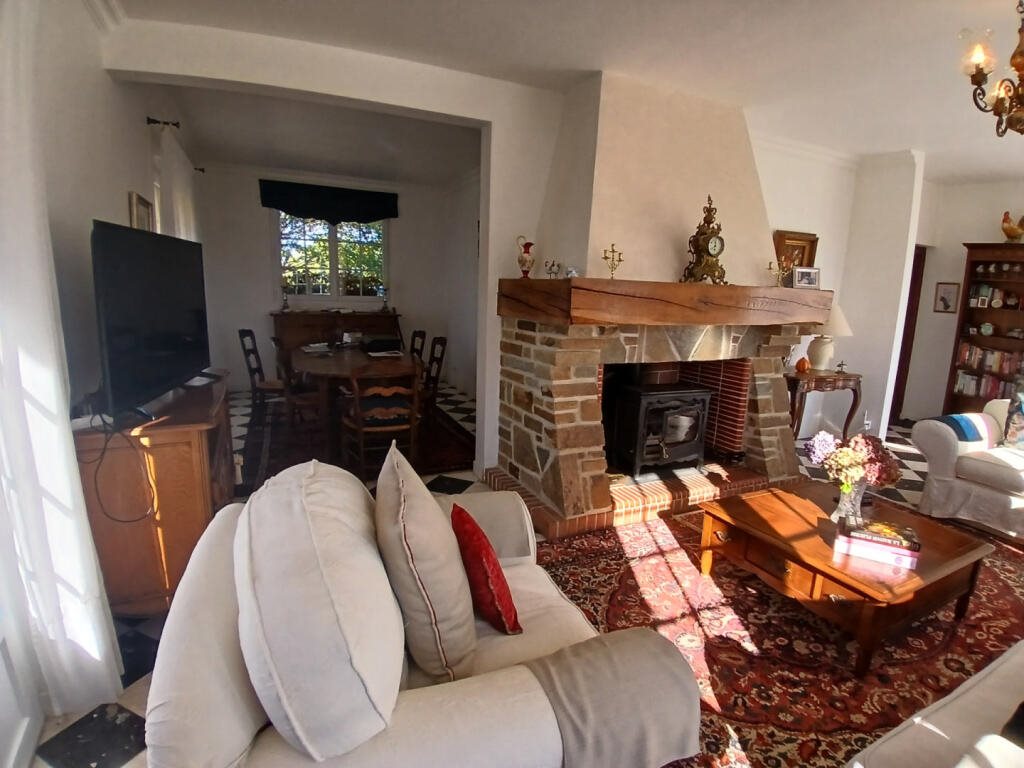 Maison à vendre, 133m², Saint-Priest-les-Fougères