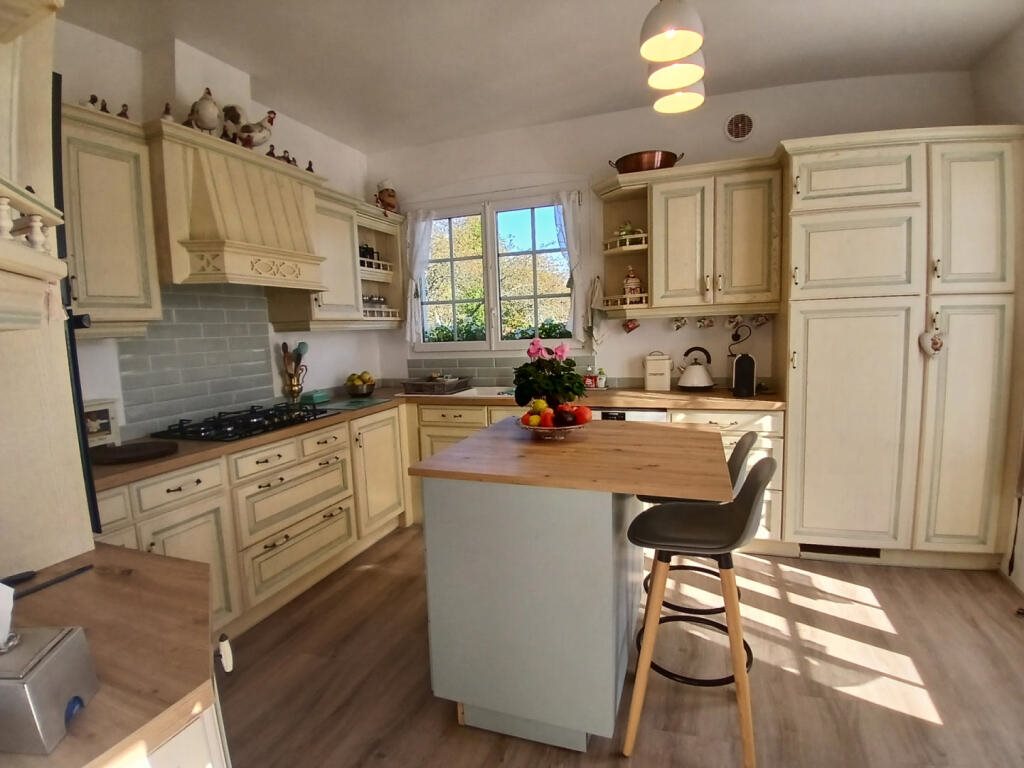 Maison à vendre, 133m², Saint-Priest-les-Fougères