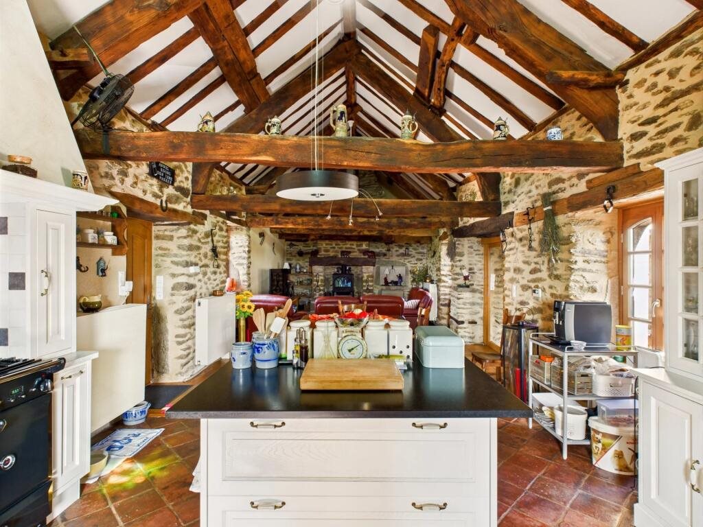 Maison à vendre, 240m², Montirat