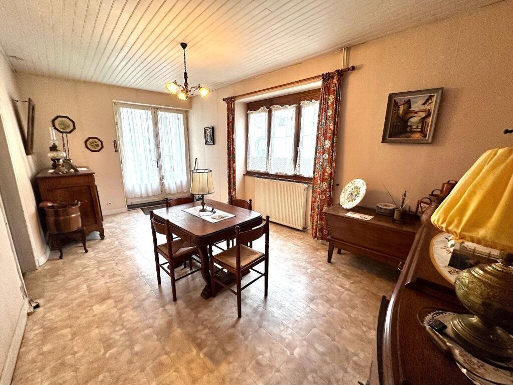 Maison à vendre, 2m², Chabanais