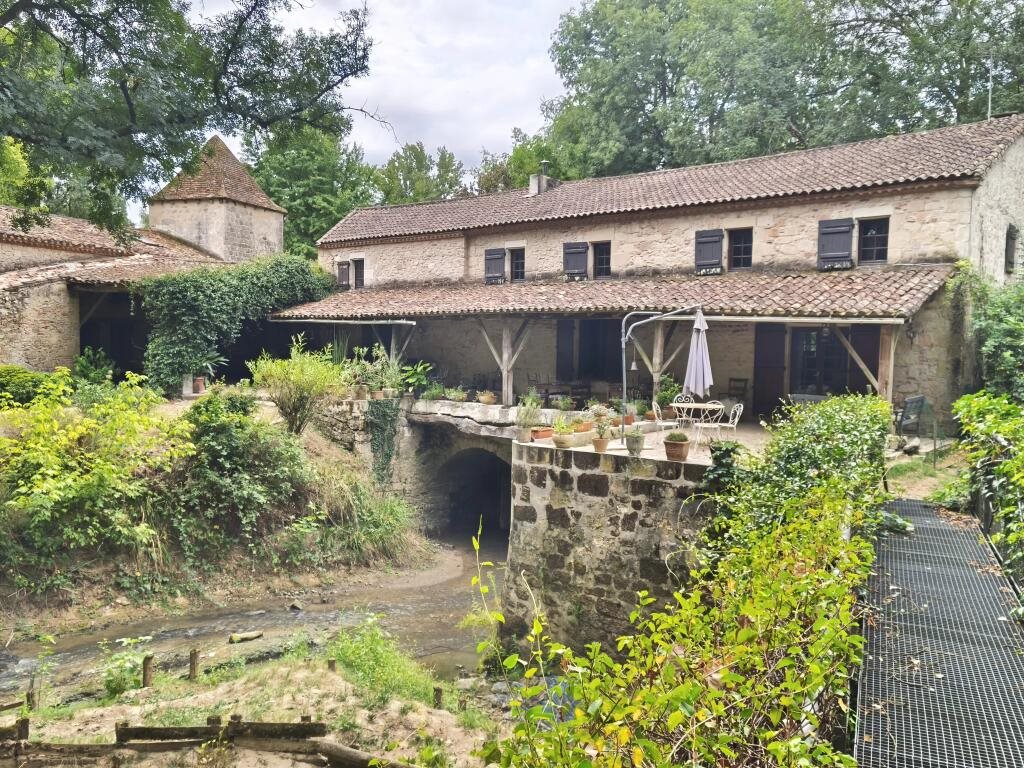 Maison à vendre, 407m², Varès