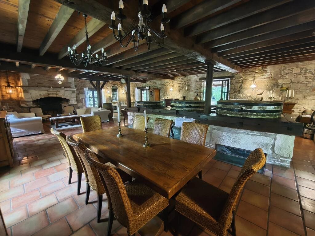 Maison à vendre, 407m², Varès