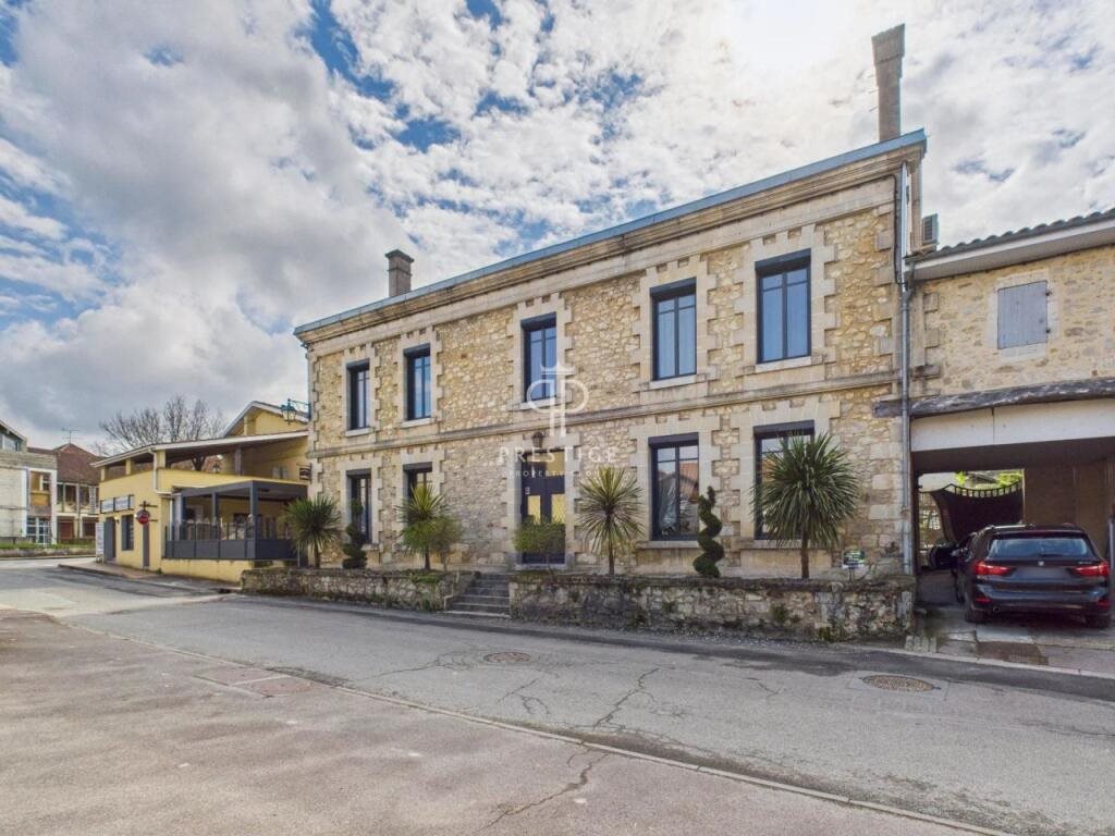 Maison à vendre, 437m², La Roche-Chalais