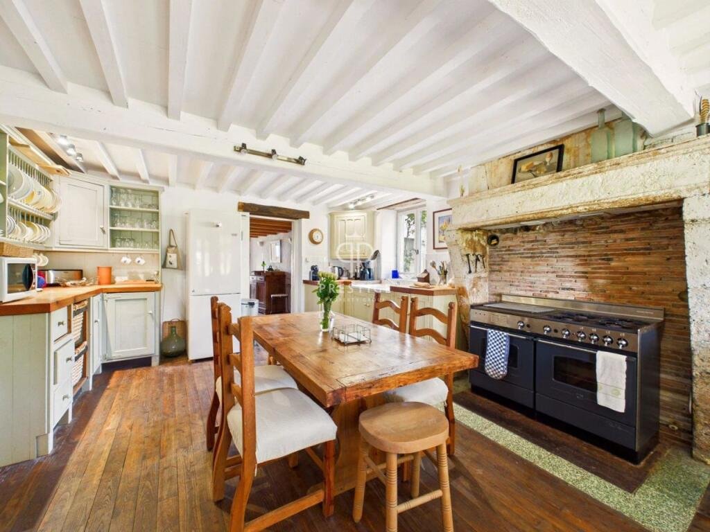 Maison à vendre, 214m², Verteillac