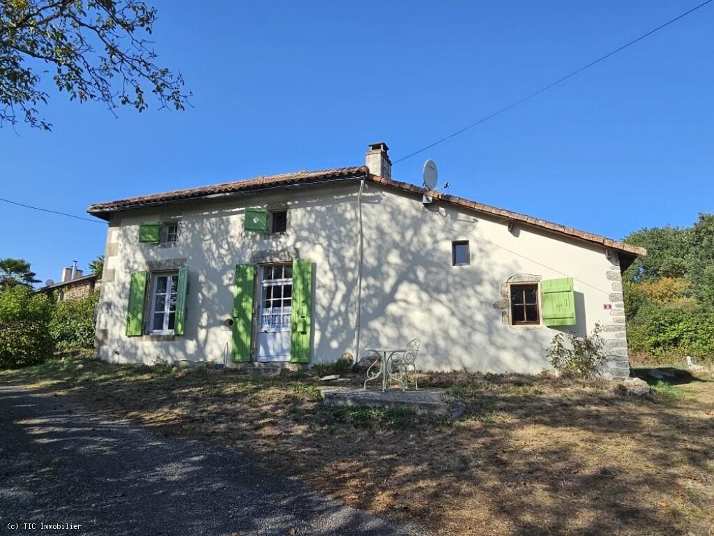 Maison à vendre, 2m², Champagne-Mouton