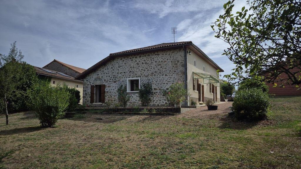 Maison à vendre, 2m², Piégut-Pluviers