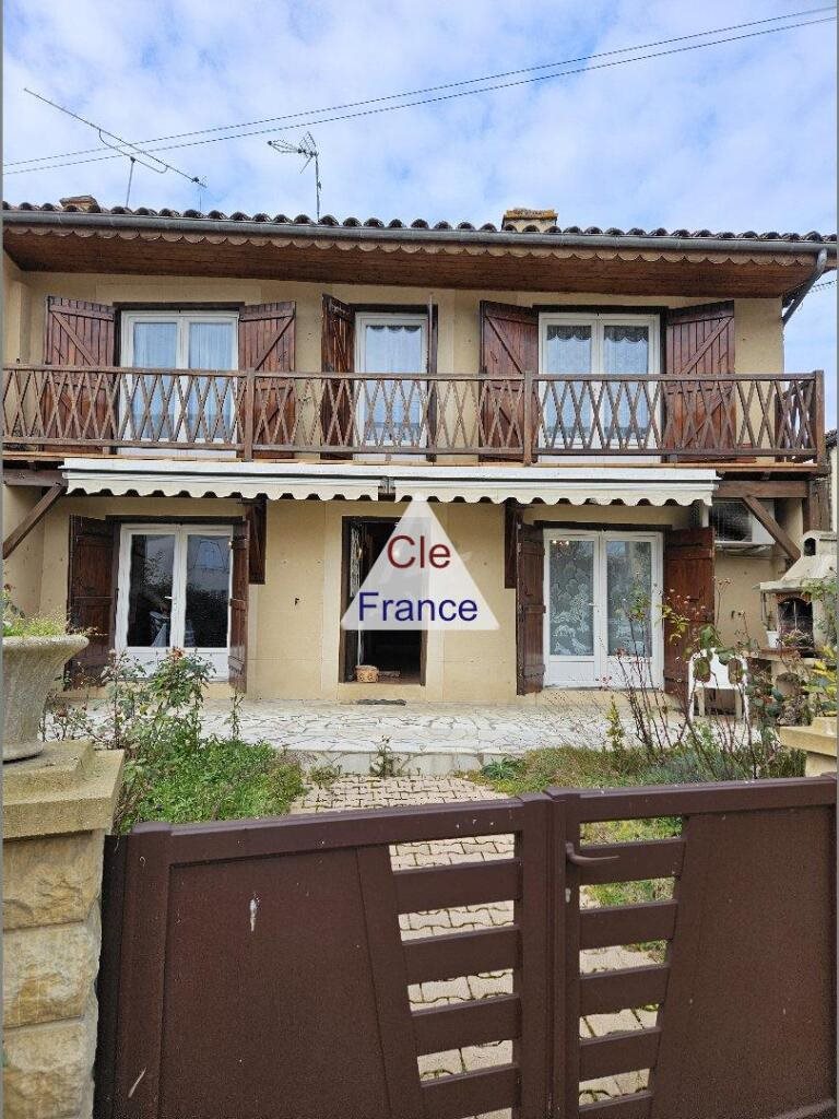 Maison à vendre, 4m², Dému