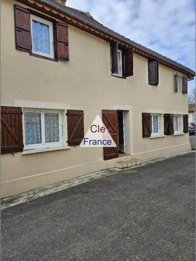 Maison à vendre, 4m², Dému