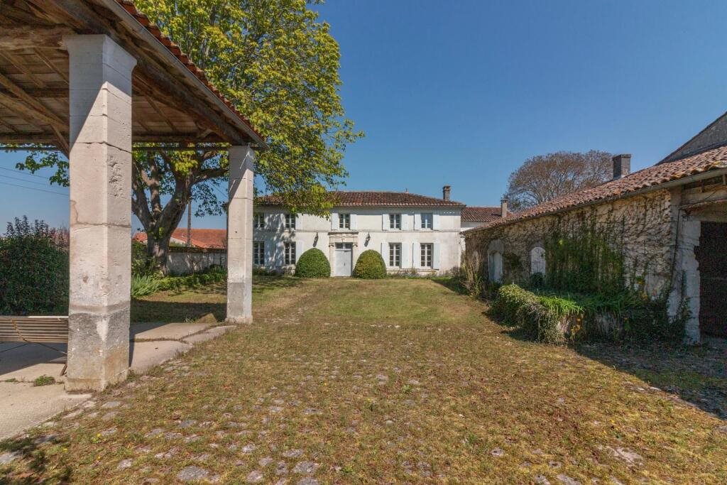 Maison à vendre, 346m², Segonzac