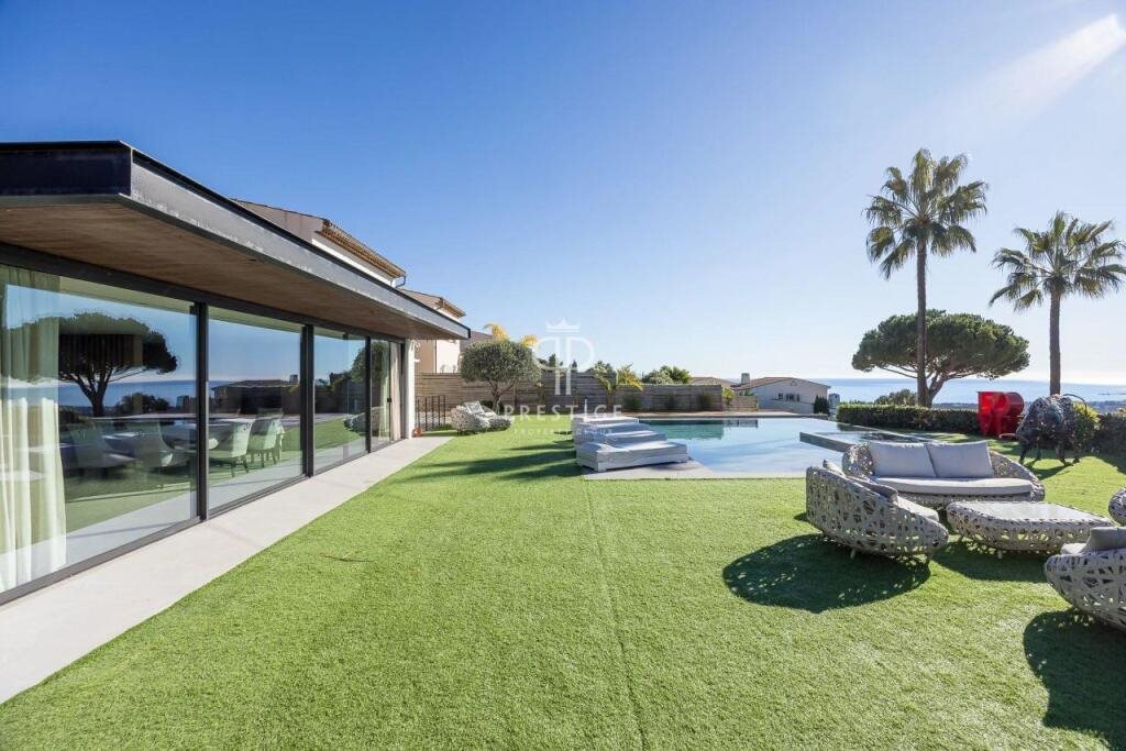 Maison à vendre, 397m², Villeneuve-Loubet