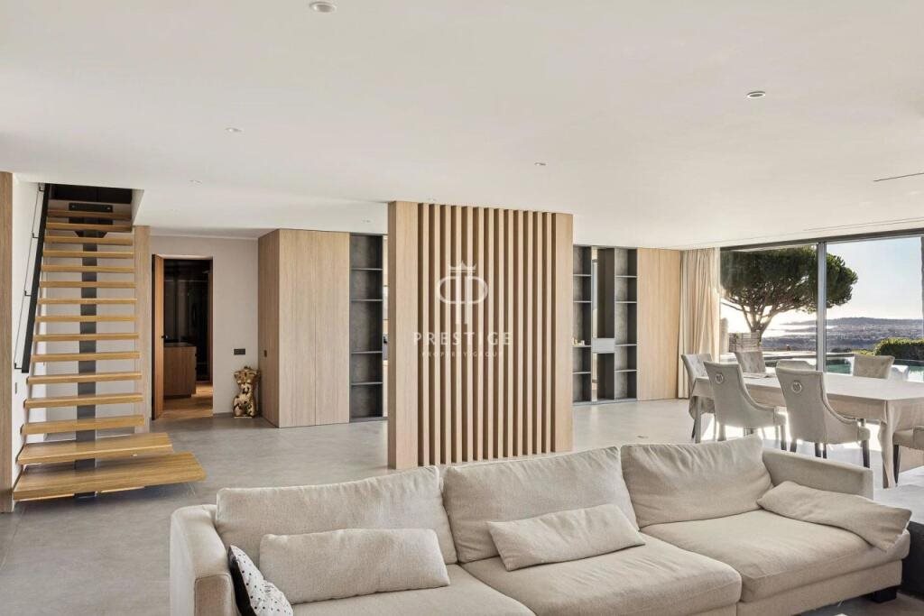 Maison à vendre, 397m², Villeneuve-Loubet