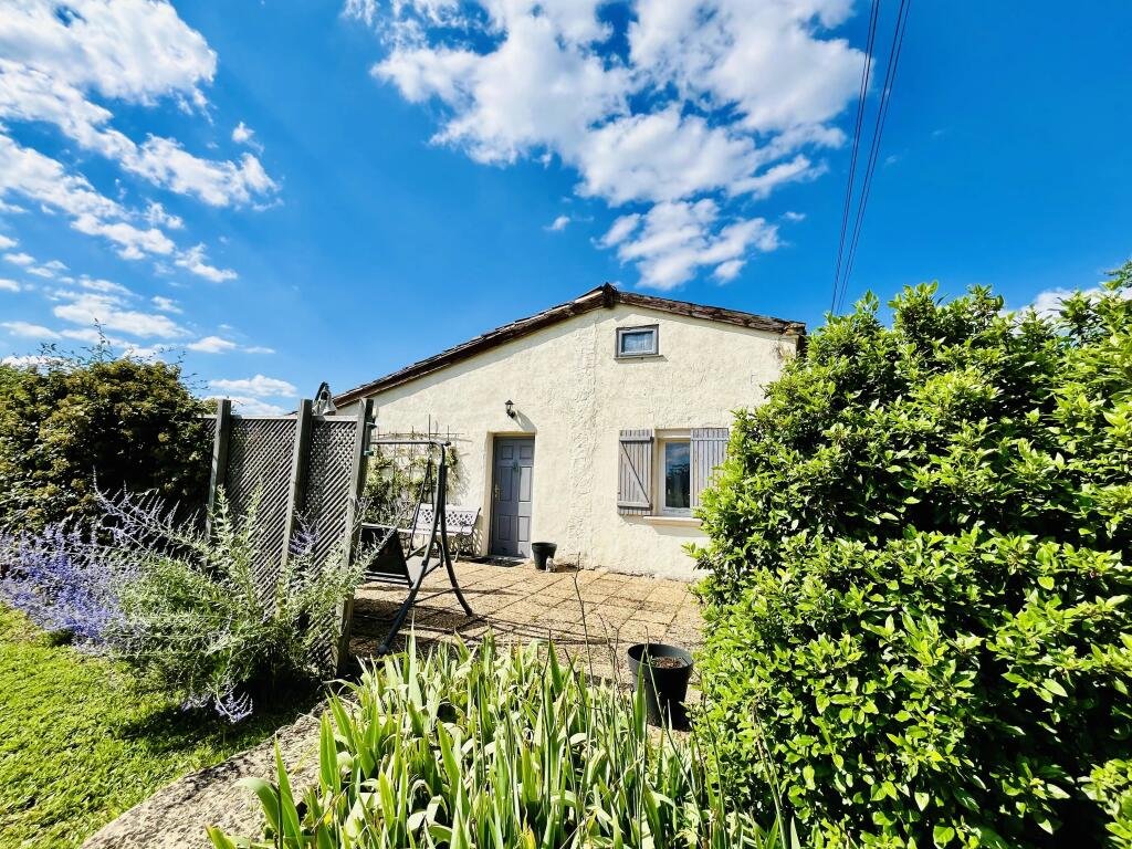 Maison à vendre, 116m², Douzains