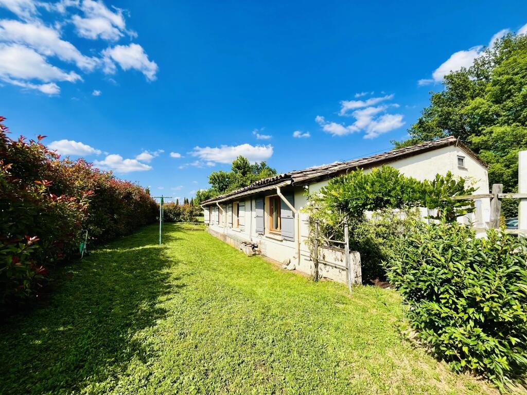 Maison à vendre, 116m², Douzains