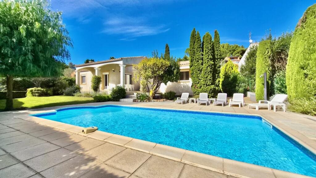 Maison à vendre, 137m², Saint-Geniès-de-Fontedit