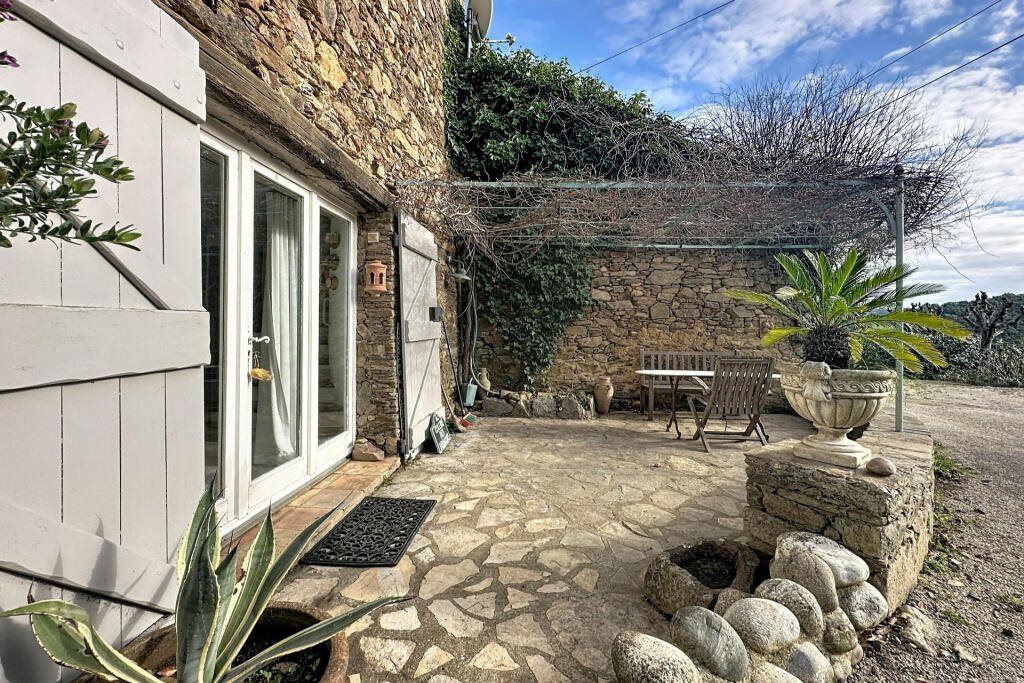 Maison à vendre, 77m², Grimaud