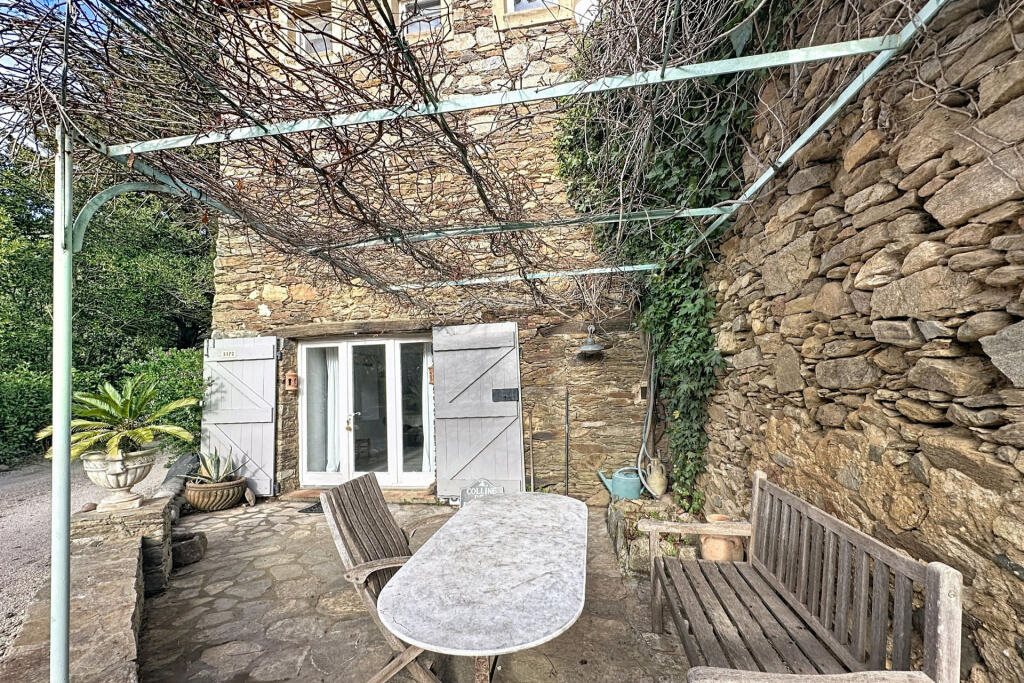 Maison à vendre, 77m², Grimaud
