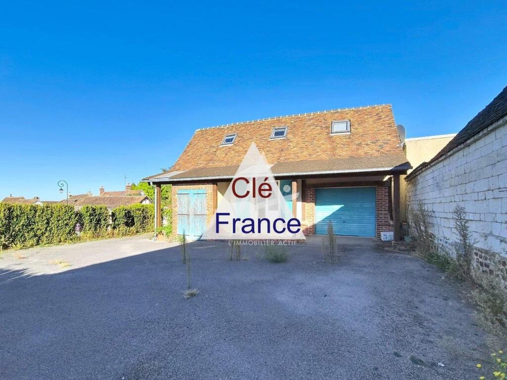 Maison à vendre, 2m², Le Mont-Saint-Adrien