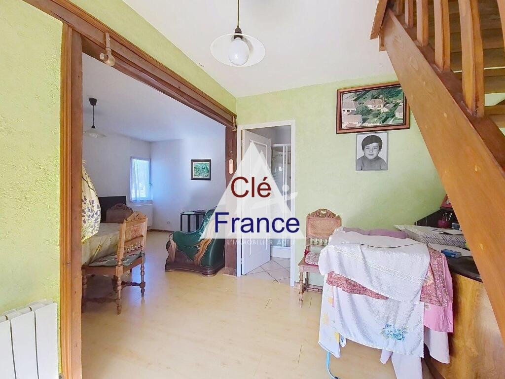 Maison à vendre, 2m², Le Mont-Saint-Adrien