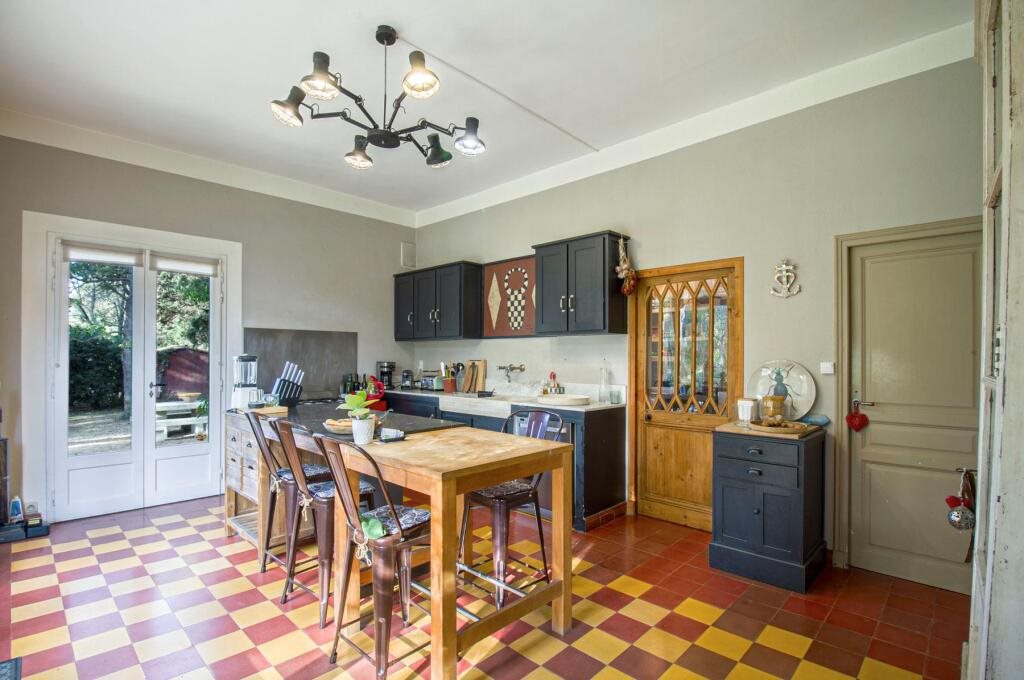 Maison à vendre, 250m², Saint-Rémy-de-Provence