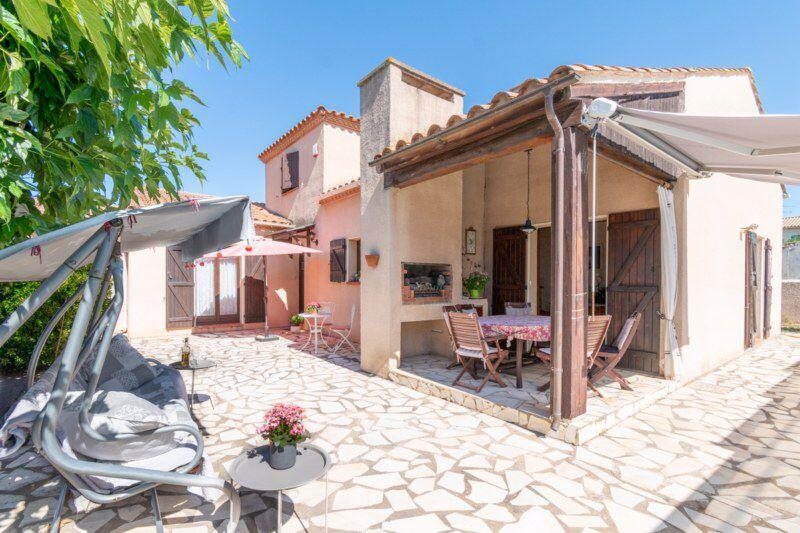 Maison à vendre, 3m², Vinassan