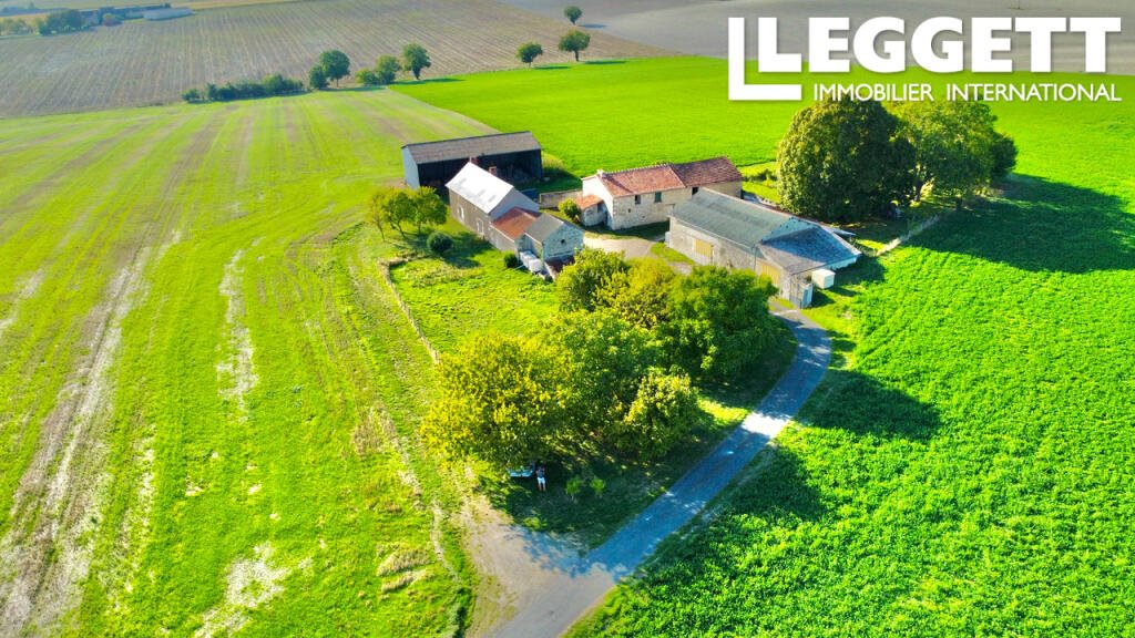 Maison à vendre, 140m², Saint-Gervais-les-Trois-Clochers
