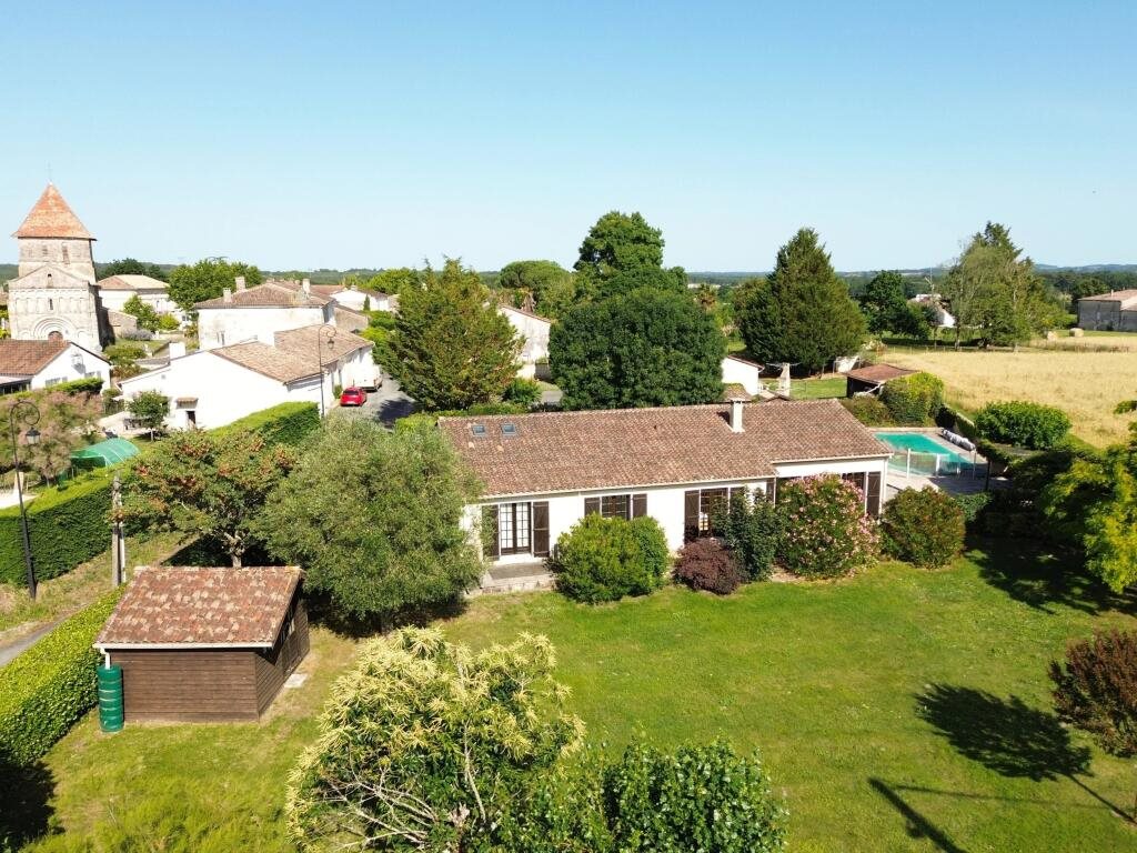 Maison à vendre, 121m², Montpon-Ménestérol