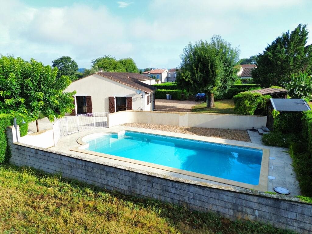 Maison à vendre, 121m², Montpon-Ménestérol