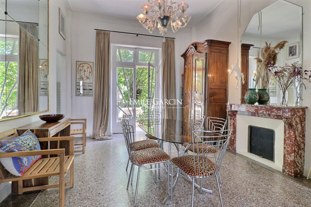 Maison à vendre, 4m², Arles