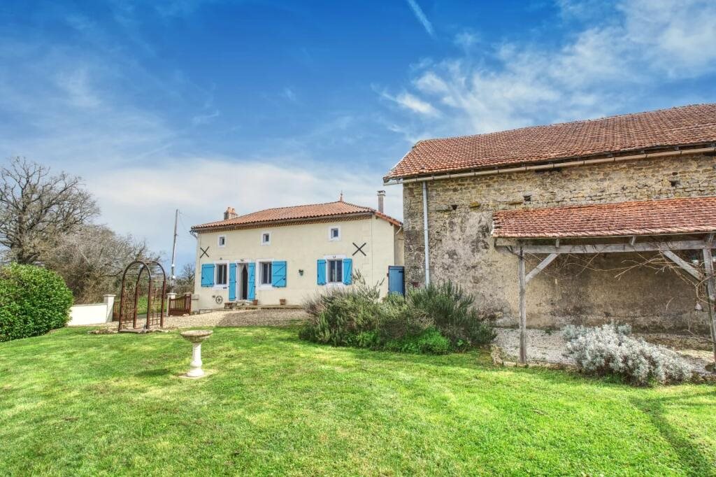 Maison à vendre, 126m², Pleuville