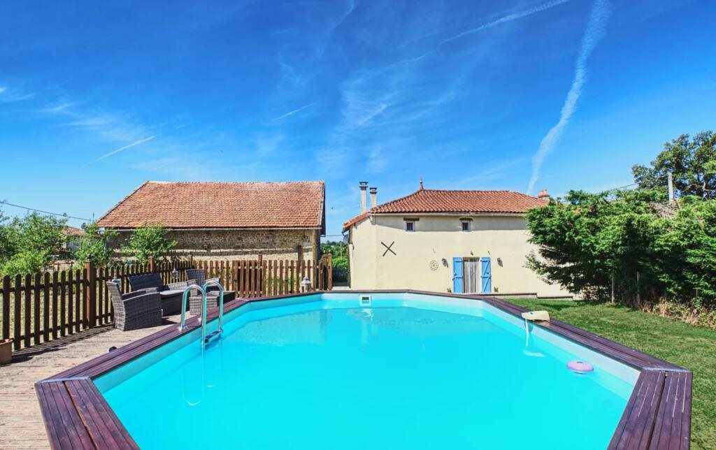 Maison à vendre, 126m², Pleuville