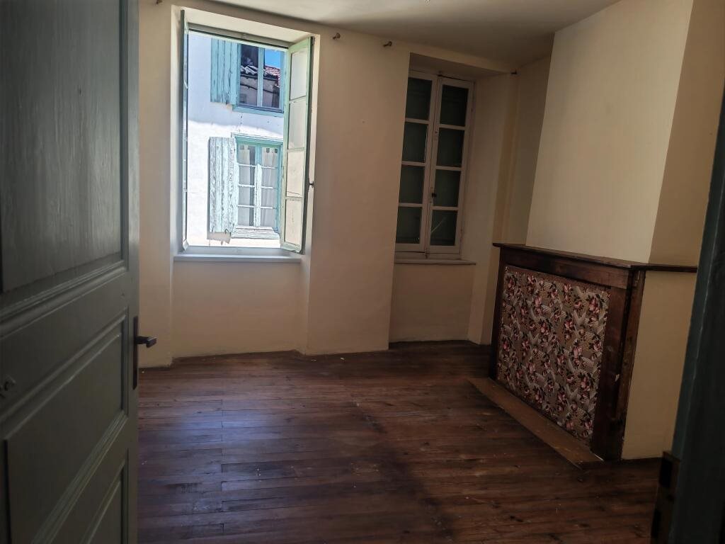 Maison à vendre, 131m², Fougax-et-Barrineuf