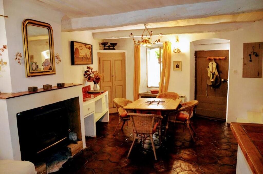 Maison à vendre, 122m², Tourtour