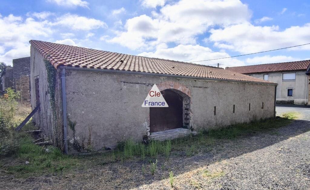 Maison à vendre, 3030m², Tillières