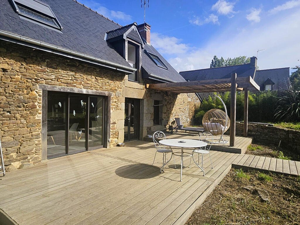 Maison à vendre, 3m², Cuguen