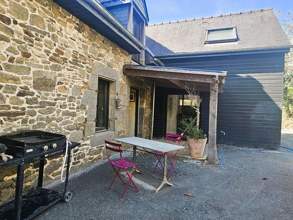 Maison à vendre, 3m², Cuguen