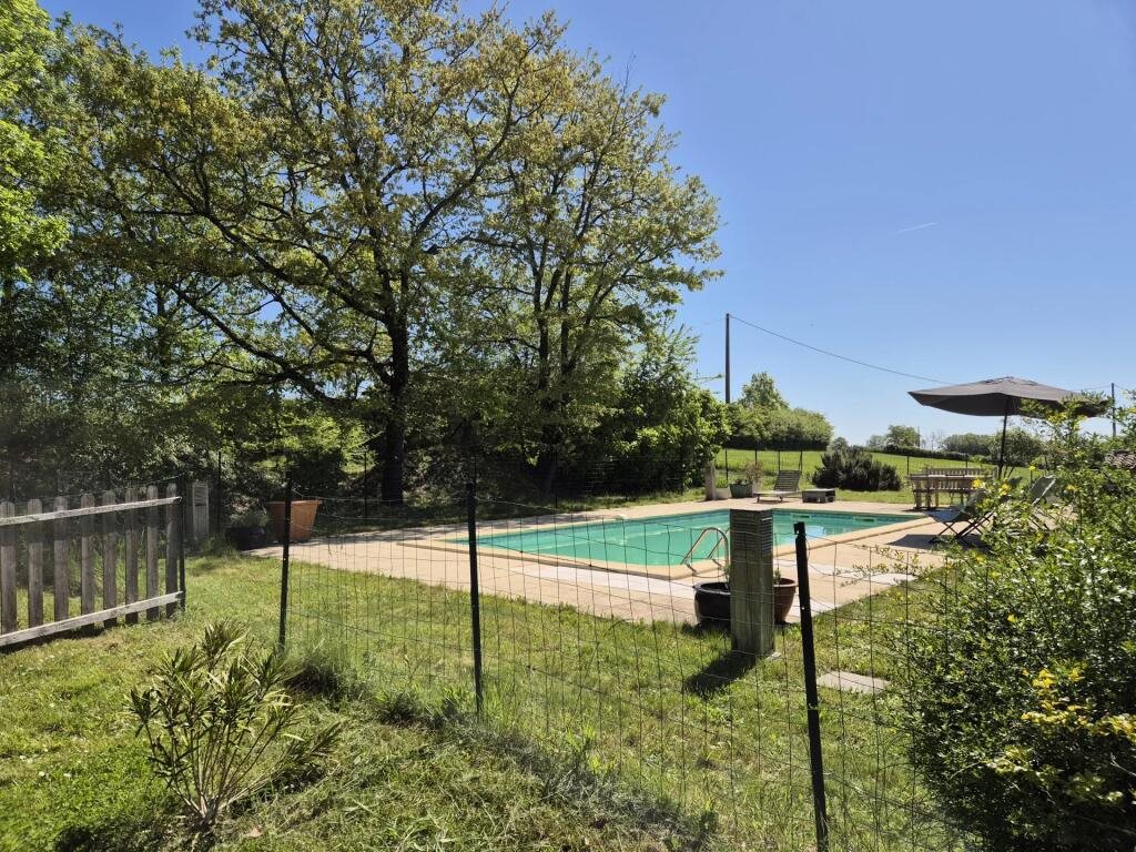 Maison à vendre, 315m², Montaigu-de-Quercy