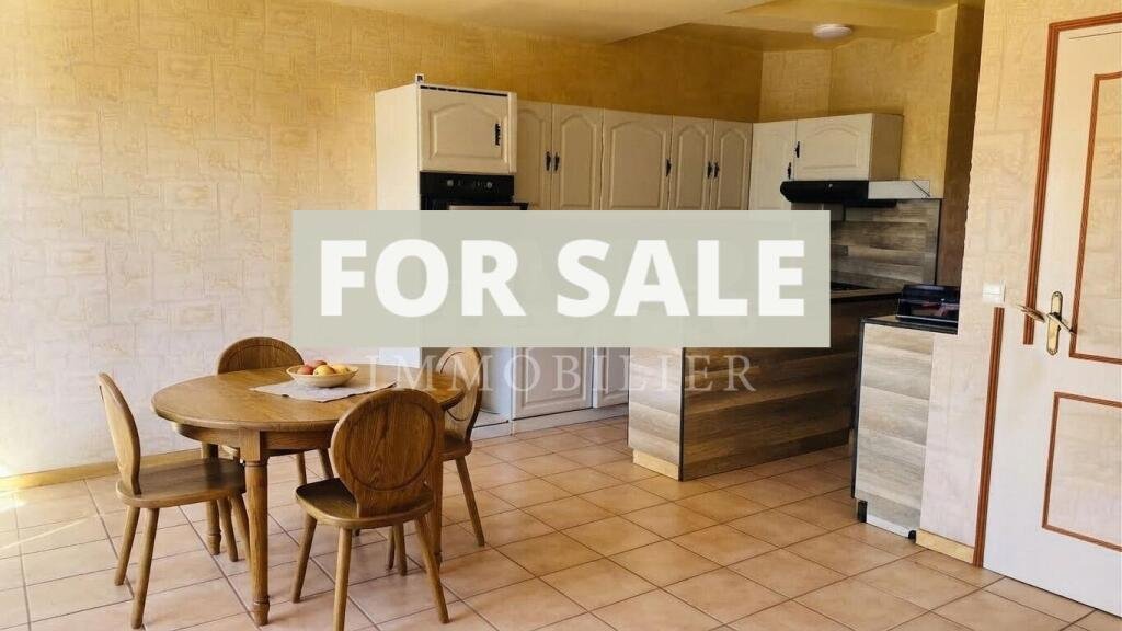 Maison à vendre, 2m², Fresnay-sur-Sarthe