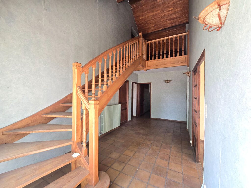 Maison à vendre, 3m², Arvieu
