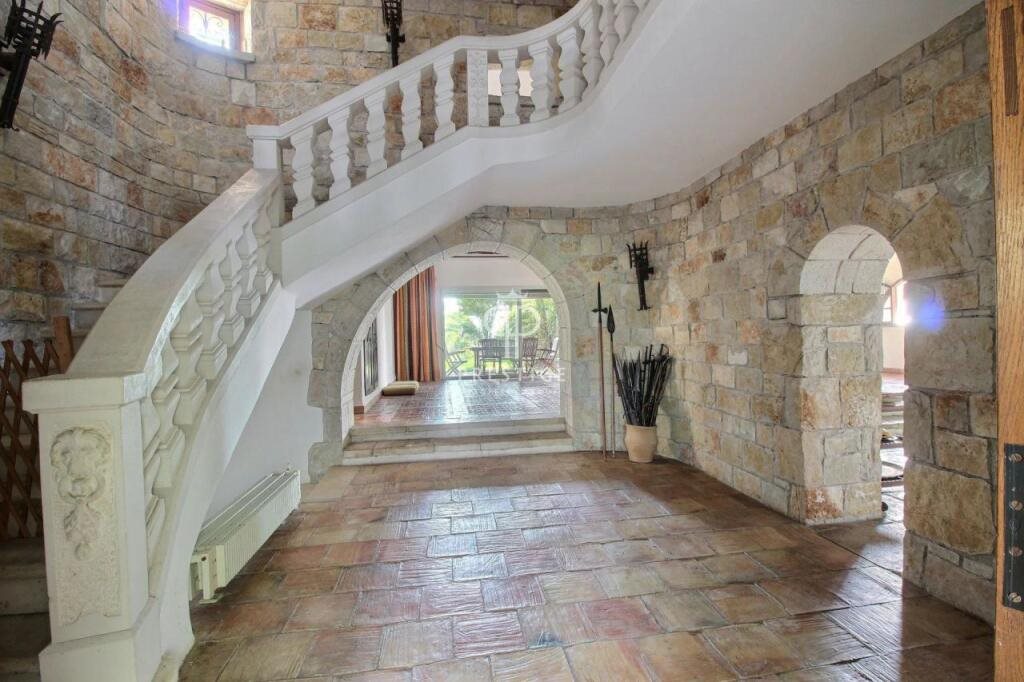 Maison à vendre, 360m², Colomars