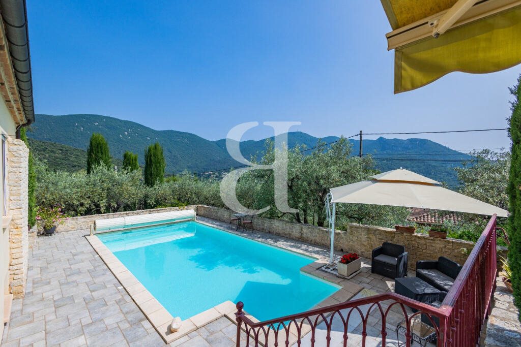 Maison à vendre, 292m², Nyons