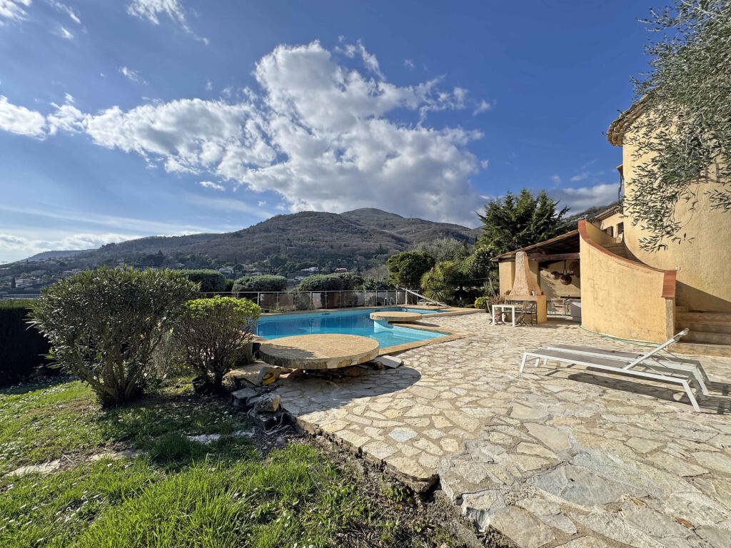 Maison à vendre, 220m², Vence