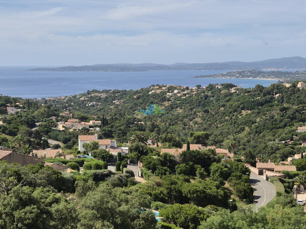 Maison à vendre, 120m², Roquebrune-sur-Argens