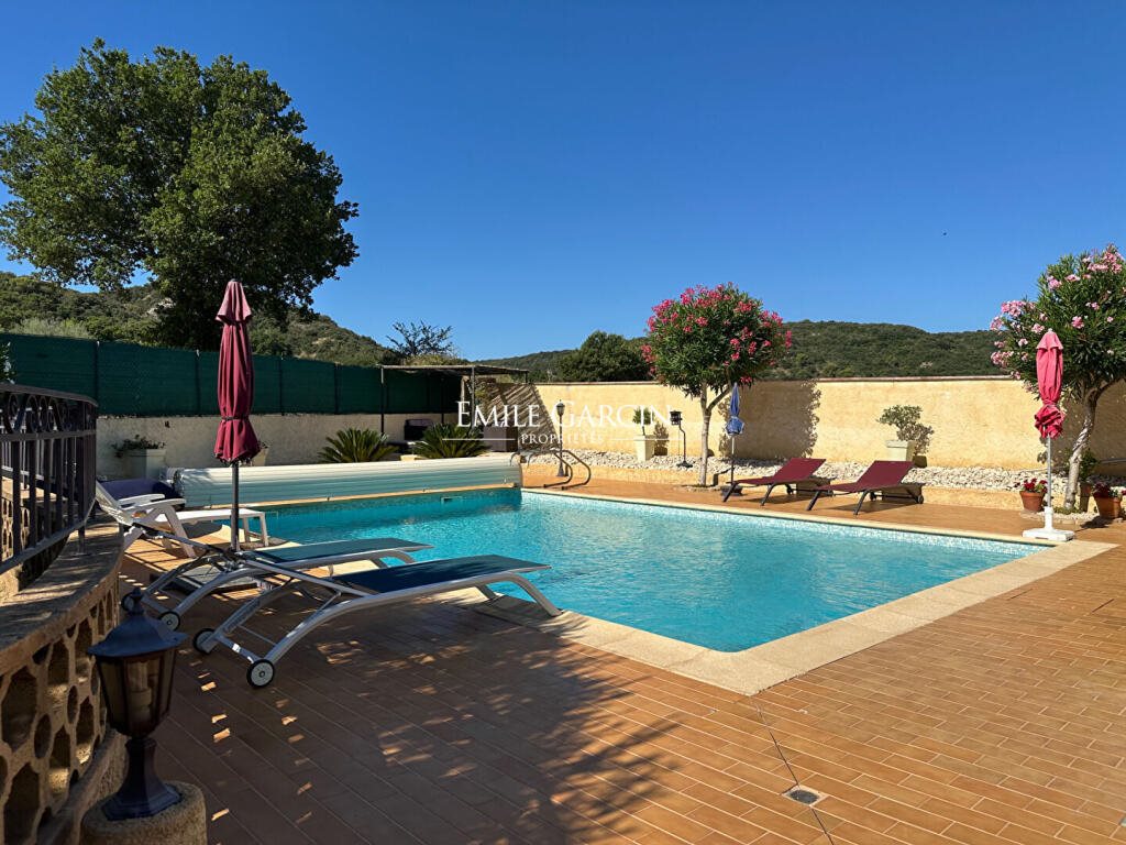 Maison à vendre, 4m², Connaux