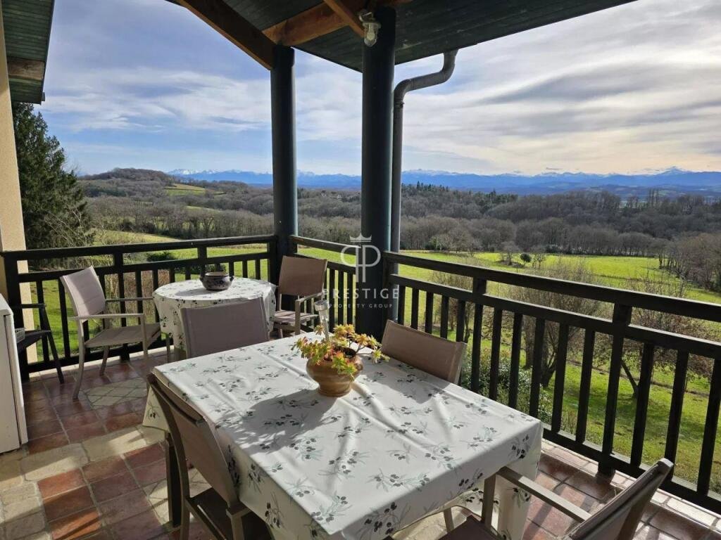 Maison à vendre, 230m², Sauveterre-de-Béarn