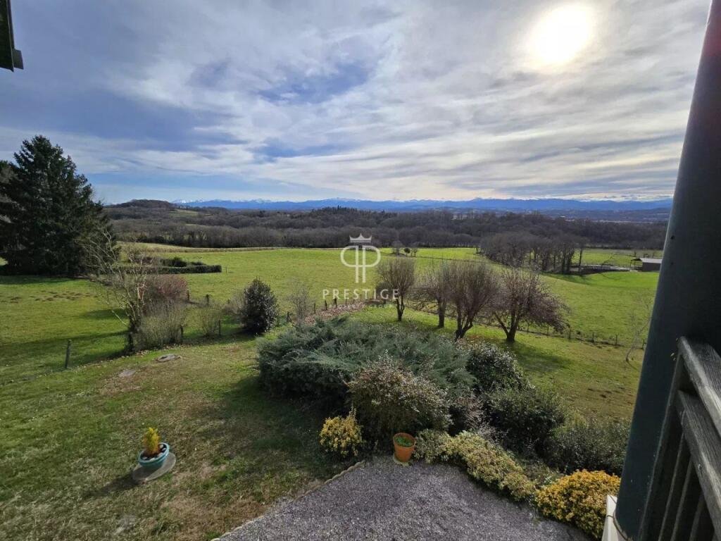 Maison à vendre, 230m², Sauveterre-de-Béarn